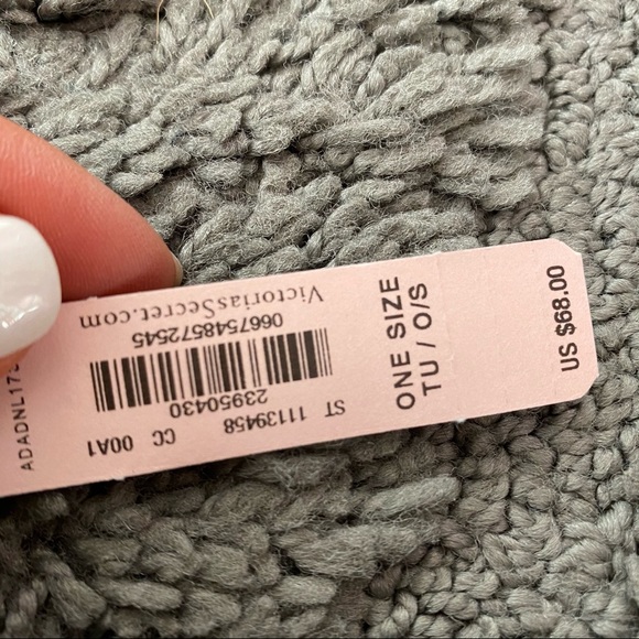 Victoria’s Secret Sparkle Bag - Picture 3 of 5